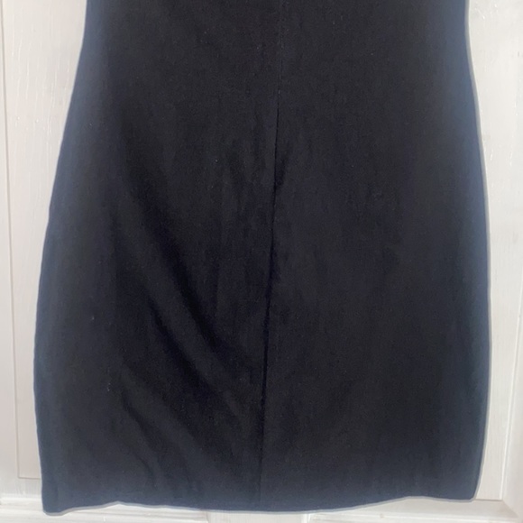 Perfect Little Black Dress!  Just the right amount of spandex for a classy fit. - Picture 6 of 7